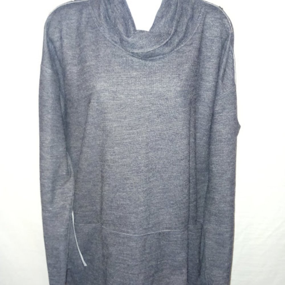 Simply Noelle Turtle neck Tunic top Size Large